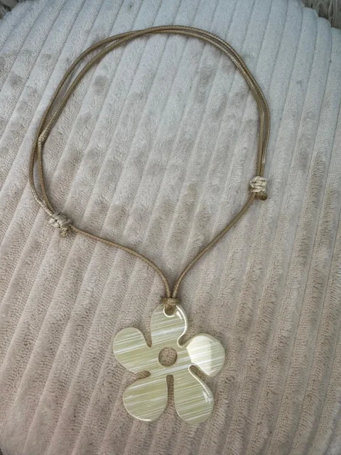 Collar Vanila
